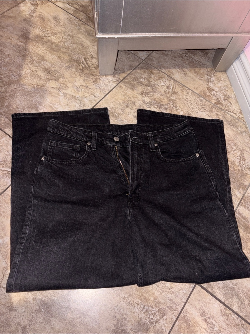 H&M Women's High-Rise Black Straight Jeans